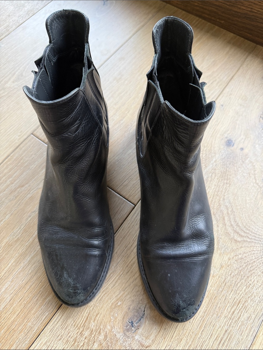 Stuart Weitzman Boots Womens Sz 8M Chelsea Shoes Black Leather Basilico